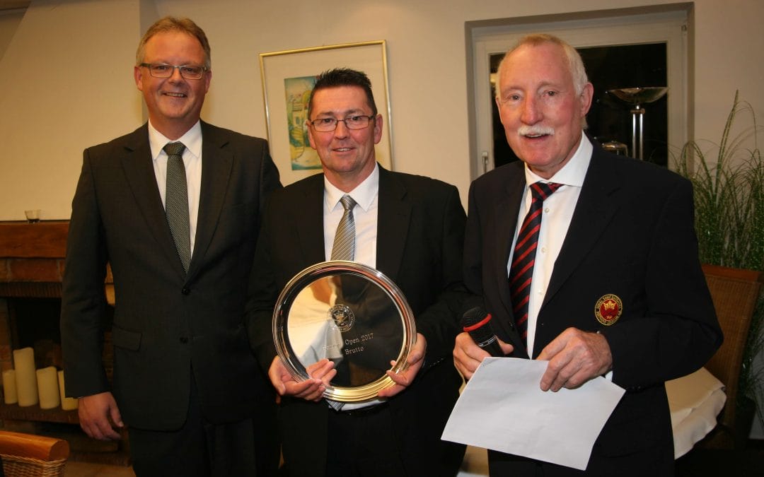 Leveringtons Putt-Demonstration und Abschieds-Gala für Elmar Schulte