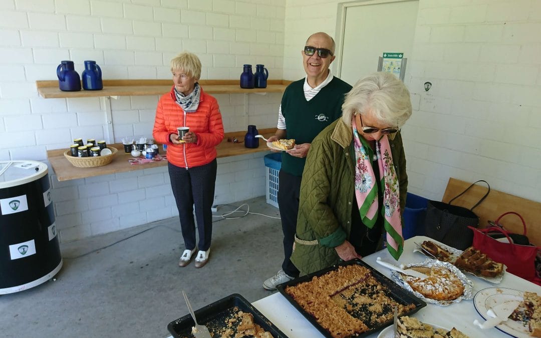 Royal Seniors entzaubern DOGC Seniors