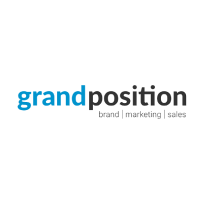 Das Logo von Grand Position mit den Worten »brand«, »marketing« und »sales« darunter.