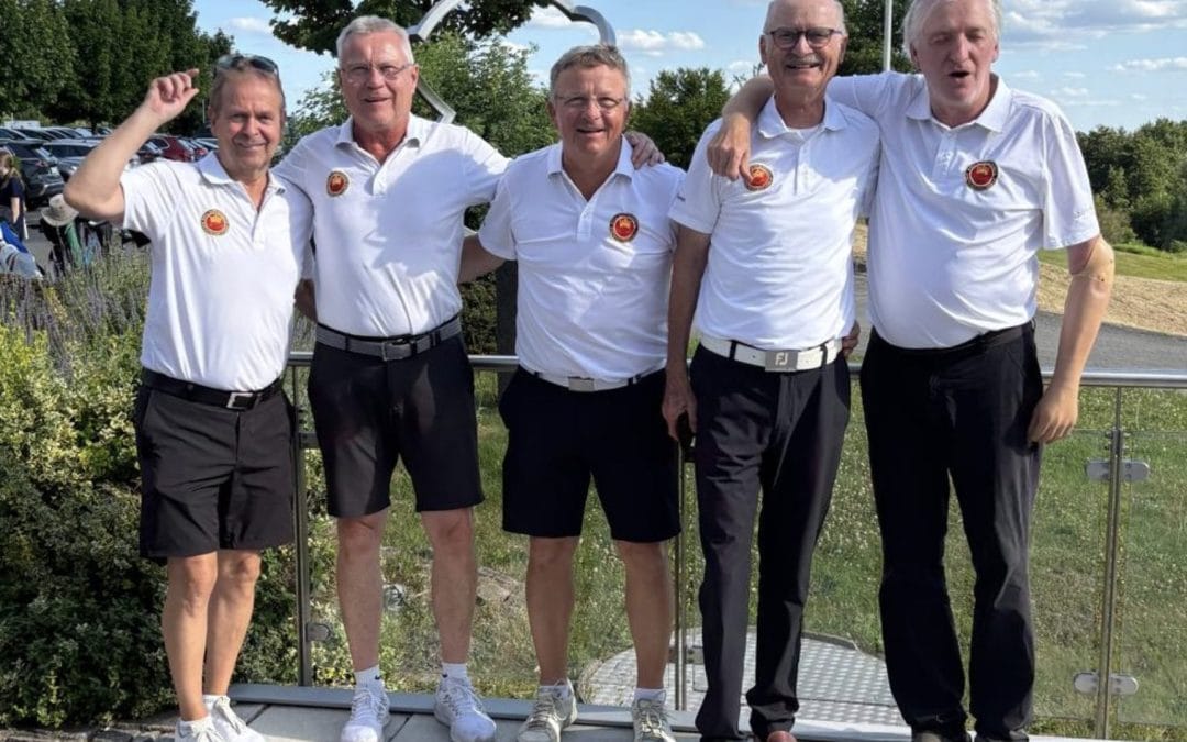 AK 65 1. Mannschaft vor historischem Aufstieg!