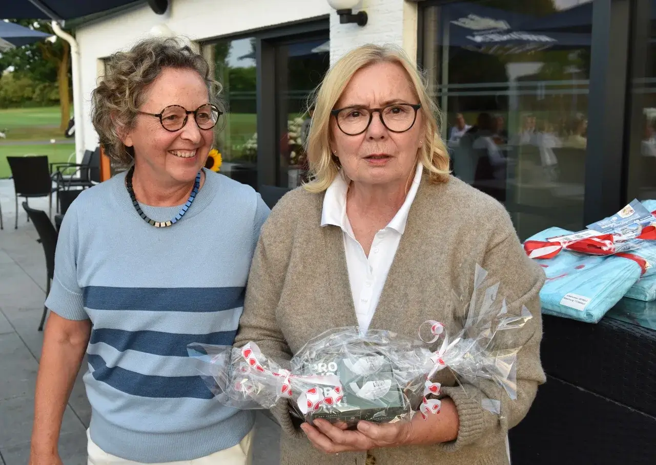 :::::Library:Containers:com.apple.mail:Data:Library:Mail Downloads:7E37CD17-1C76-452F-A758-CF13D526D22F:000_4905.jpeg